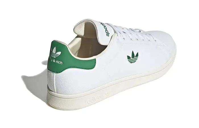 Adidas advantage vs stan smith hot sale