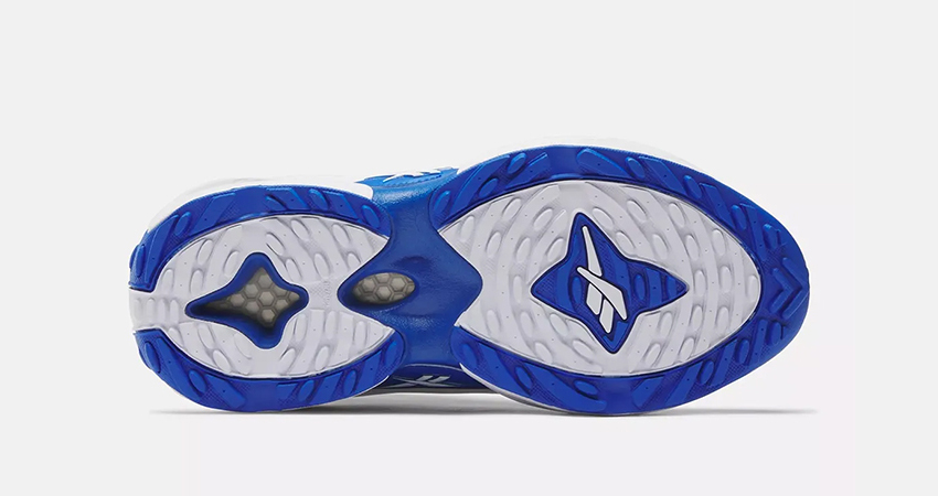 Emmitt Smiths Reebok ES22 Makes A Comeback in ‘Eelectric Cobalt down