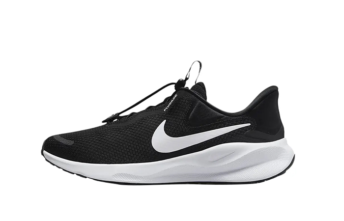 Nike Revolution 7 EasyOn Black White FQ4112 001 featured image