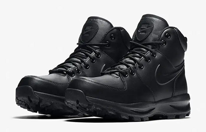 Nike Manoa Leather Boot Black 454350 003 front corner