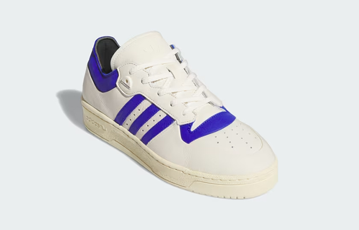 adidas Rivalry 86 Low Cream White Lucid Blue IF4437 front corner