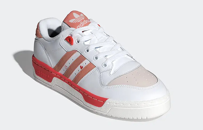 adidas Rivalry Low Heart White Clay ID5837 front corner