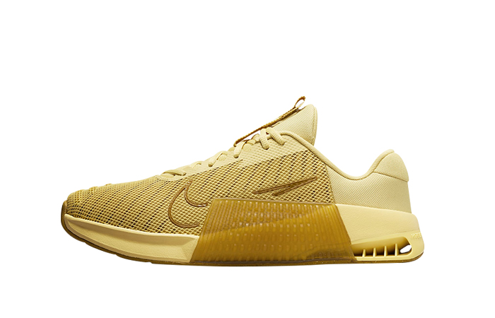 Nike Metcon 9 Saturn Gold Bronzine DZ2617 700 featured image