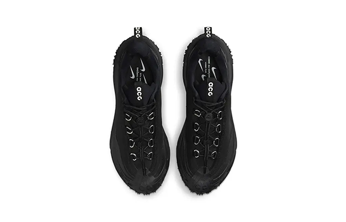 Comme des Garcons x Nike ACG Mountain Fly Low 2 Triple Black FZ3311 001 up
