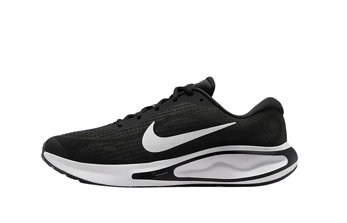 Nike Journey Run Black White FN0228 001 featured image