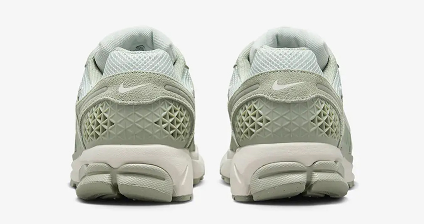 A Jade Horizon Flows Over The Nike Zoom Vomero 5 back